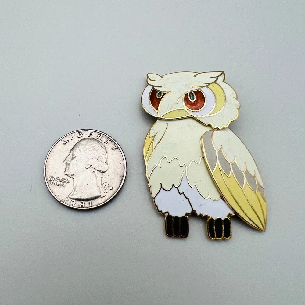 Vintage Owl Enamel Brooch Pin White Gold Tone Bird Taiwan Collectible‎ Gift